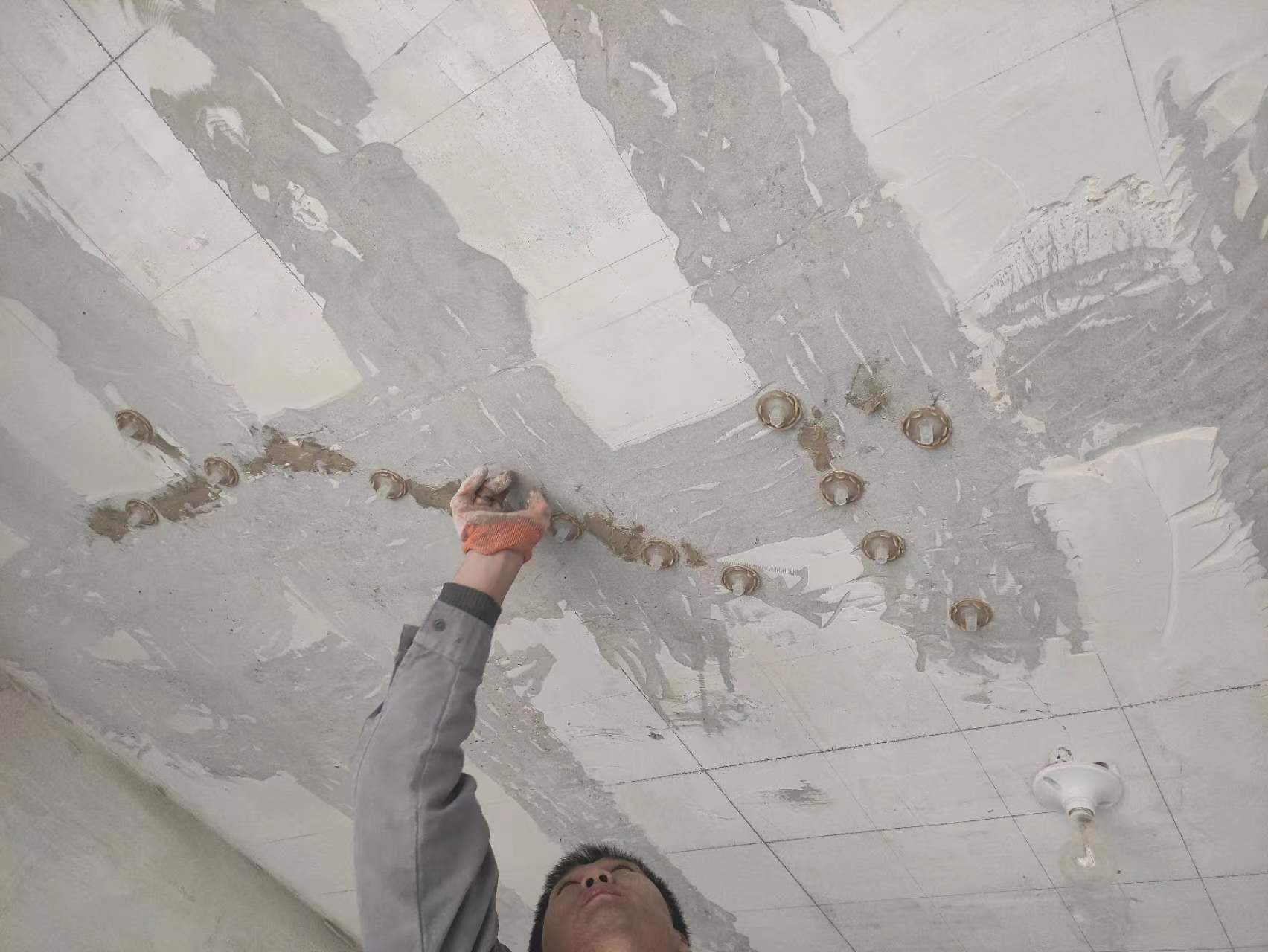 广东混凝土楼板裂缝为什么会开裂?怎么修补?